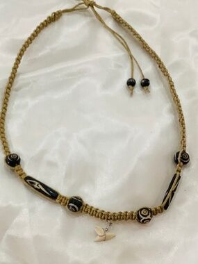 Hawaiian Shark Tooth Necklace with Boho beads NWT